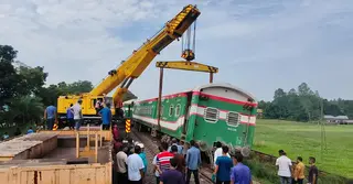 ৬ ঘণ্টা পর ঢাকার সঙ্গে উত্তরবঙ্গের রেল যোগাযোগ স্বাভাবিক